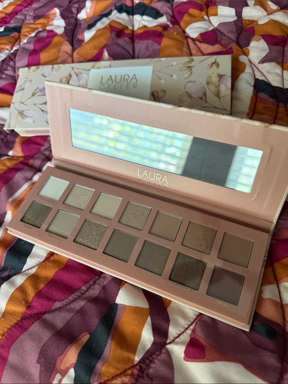 Laura Geller The Casual Collection 14 Multi-Finish Eyeshadows
